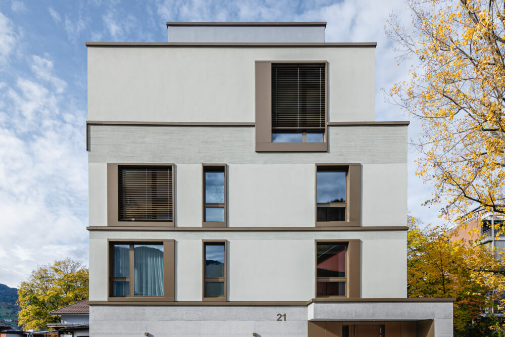Neubau Mehrfamilienhaus Kehrsitenstrasse | Stansstad © Matthias Elmiger | Starkl Vieli Architekten GmbH